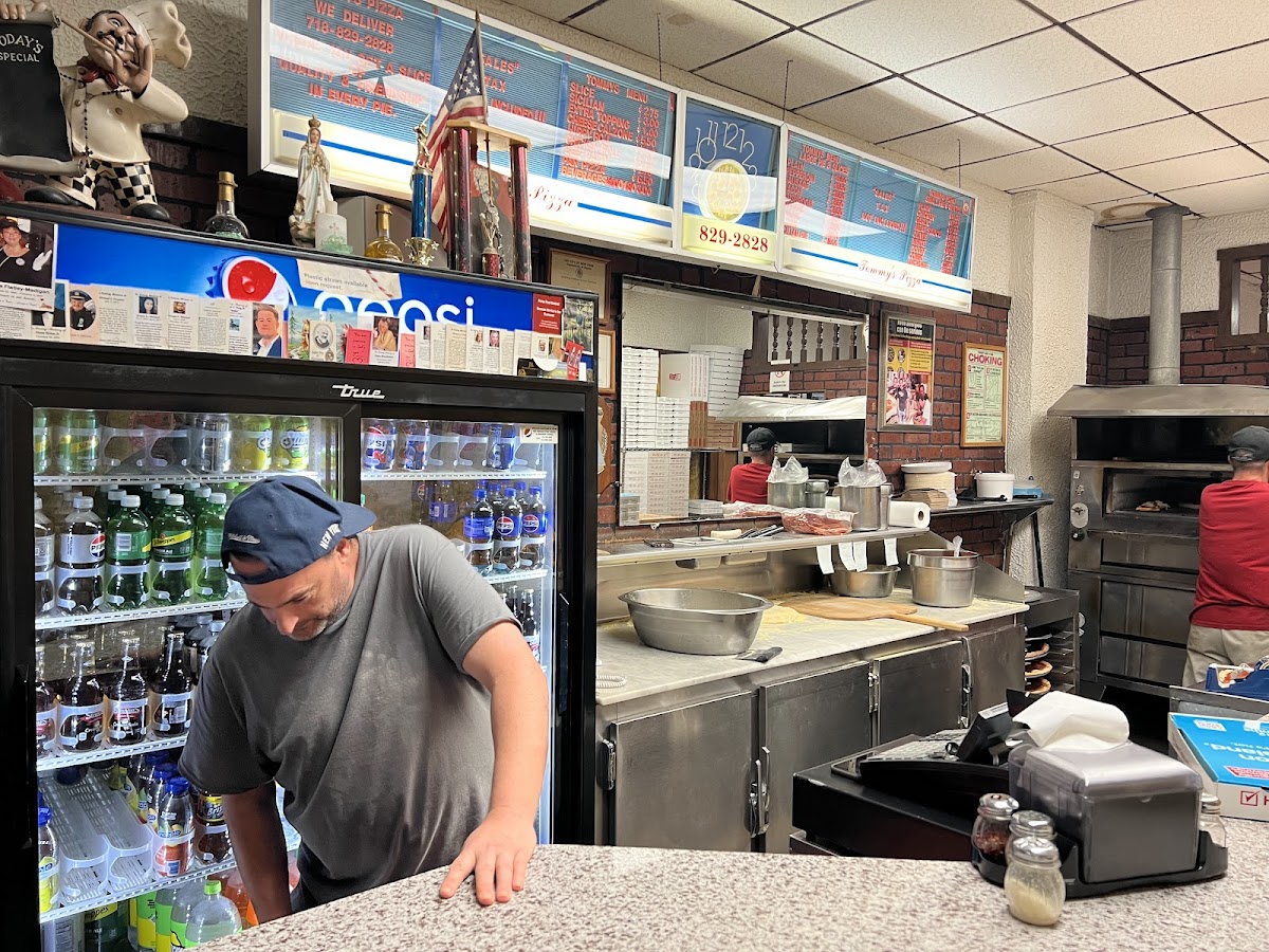 Tommy's Pizza
